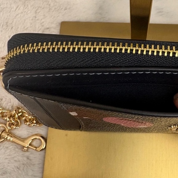 Coach Signature Canvas Cherry Print Zip Wallet Goldtone Chain with clip. ID slot - Picture 8 of 12